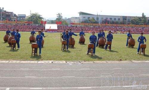 Màn Trống hội mở đầu chương trình chào mừng Đại hội.