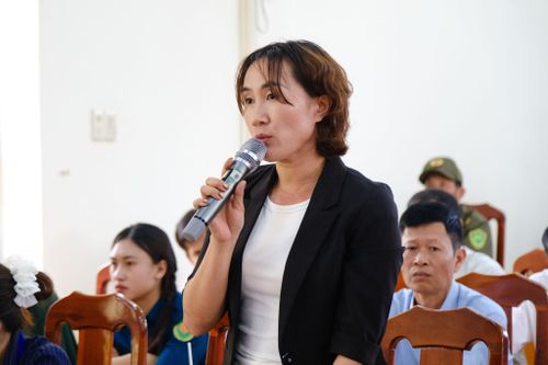 Nhiều ý kiến cử tri xã Tân Hà Lâm Hà đề nghị việc xét và công nhận các xã, thôn, vùng đặc biệt khó khăn cần phải dựa trên điều kiện thực tế của từng địa phương