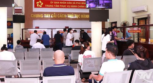 Trung tâm phục vụ hành chính công xã Phú Bình là một trong những đơn vị thực hiện hiệu quả nhiệm vụ theo phân cấp, phân quyền sau sáp nhập.