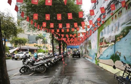 TP.HCM xử lý hơn 33.000 trường hợp vi phạm lấn chiếm lòng đường, vỉa hè, thu gần 29 tỷ đồng tiền phạt.