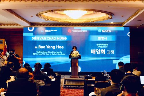 Bà Bae Yang Hee, Trưởng phòng Bảo vệ bản quyền phát biểu tại Diễn đàn