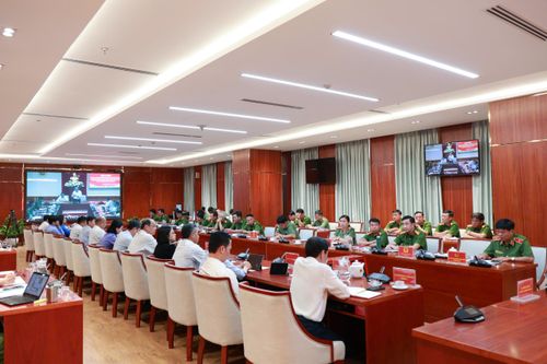 Toàn cảnh hội nghị