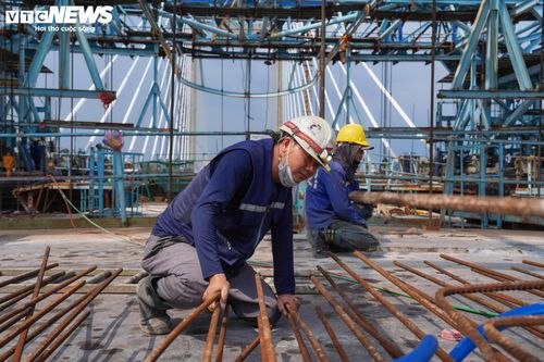 Theo kế hoạch, từ ngày 15 đến 20/6 sẽ tiến hành hợp long cầu chính - dấu mốc quan trọng để chuyển sang giai đoạn hoàn thiện.