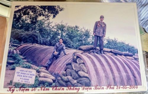 Ông Nguyễn Đăng Thiện trong một lần thăm lại chiến trường xưa. Ảnh: Nhân vật cung cấp