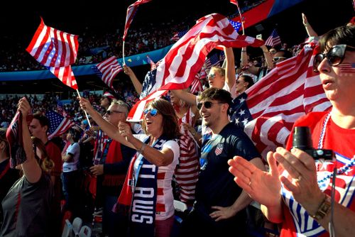  Vị trí Chief World Cup Watcher không chỉ thu hút người mê bóng đá mà còn hấp dẫn nhóm sáng tạo nội dung muốn tận dụng giải bóng đá lớn nhất hành tinh để truyền thông. Ảnh minh họa: NYT. 