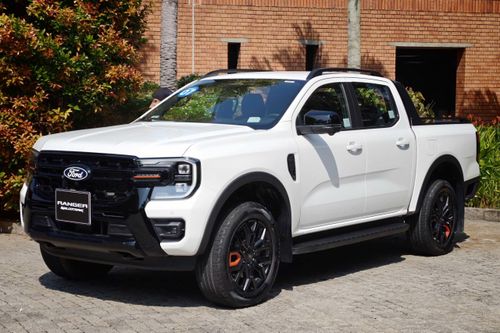 Ford Wildtrak V6 được mang về sẵn sàng đối đầu các đối thủ thuộc nhóm bán tải phổ thông. Ảnh: Phong Vân.
