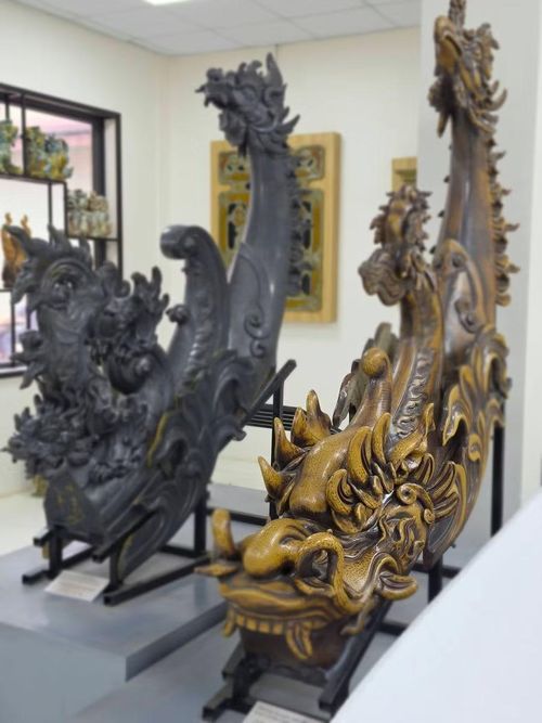 Không còn là những vật dụng như bát, đĩa… gốm dần trở thành một ngôn ngữ, nơi văn hóa được tiếp nối và làm mới.