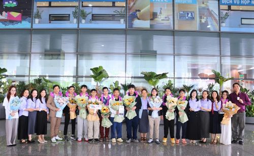 Đội tuyển Robotics Trường THCS Cầu Giấy tham gia cuộc thi VEX Robotics World Championship 2026 tại Mỹ