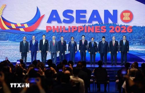 Thủ tướng Lê Minh Hưng cùng Trưởng đoàn các nước ASEAN tham dự phiên khai mạc Hội nghị Cấp cao ASEAN lần thứ 48. (Ảnh: Dương Giang/TTXVN)