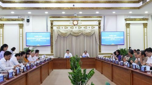 Quang cảnh phiên họp đánh giá tình hình kinh tế - xã hội tháng 4 và 4 tháng đầu năm 2026. Ảnh: UBND TP Hồ Chí Minh cung cấp