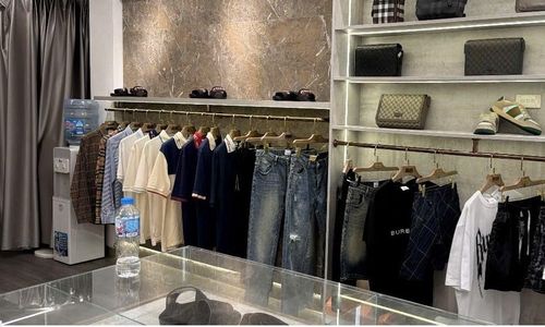 Tổng giá trị lô hàng theo giá niêm yết tại cửa hàng gần 100 triệu đồng. Ảnh: Bộ Công Thương