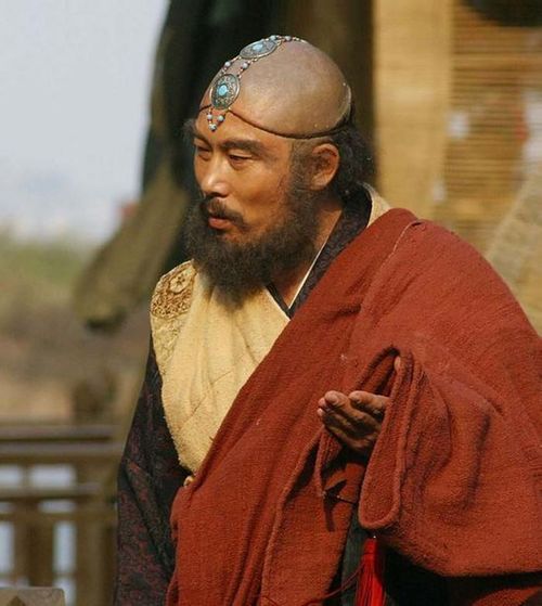 Trong Thiên Long Bát Bộ, Cưu Ma Trí dành phần lớn thời gian để săn lùng các tuyệt học thiên hạ.