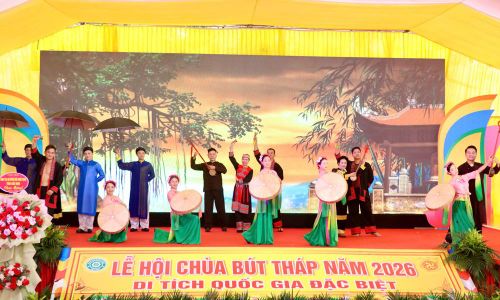  Chương trình văn nghệ chào mừng. 