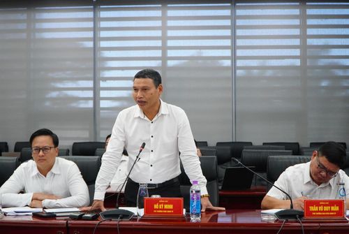 Phó Chủ tịch Thường trực UBND thành phố Hồ Kỳ Minh phát biểu tại buổi làm việc. Ảnh: VINH ANH