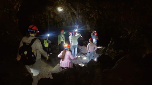 Giới chuyên gia khảo sát tại Công viên địa chất toàn cầu UNESCO Đăk Nông.