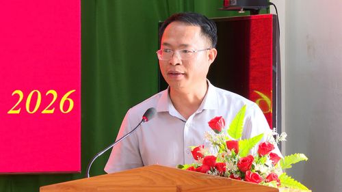 Đại diện lãnh đạo địa phương phát biểu giải trình các ý kiến cử tri