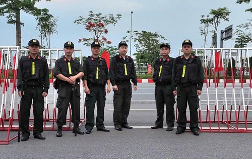 Lực lượng CSCĐ chốt điểm bảo đảm ANTT.