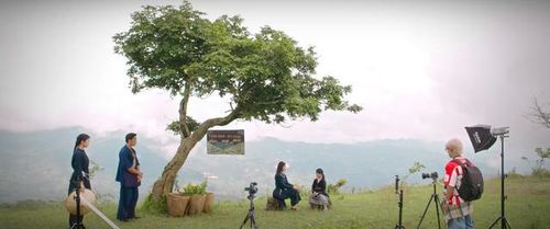 Video của Hoa hậu Vi Minh với bé Dín nhận được sự ủng hộ của cộng đồng mạng. Ảnh VTV