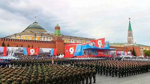 Các khối học viên tham gia lễ duyệt binh trên Quảng trường Đỏ. (Ảnh: KREMLIN.RU)