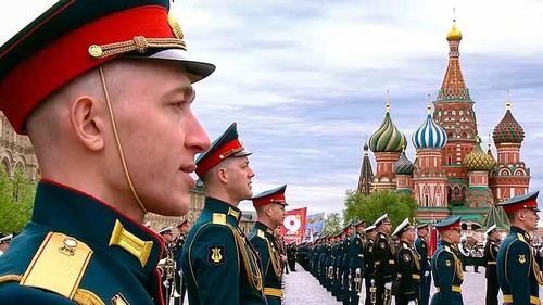 Các học viện quân sự tham gia lễ duyệt binh. (Ảnh: KREMLIN.RU)