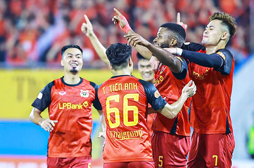 Chiến thắng 2-1 trước Hải Phòng FC giúp Ninh Bình FC trở lại tốp 3. Ảnh: VPF 