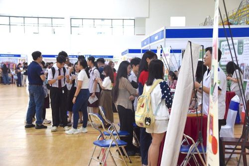 Ngày hội tư vấn tuyển sinh đại học năm 2026.