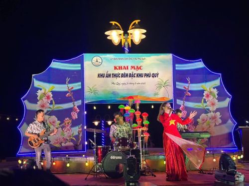 Việc phát triển kinh tế đêm ở Phú Quý thực sự rất cần thiết
