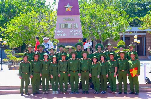 Đoàn công tác tại đảo Trường Sa.