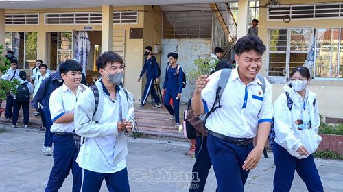 Tâm lý chủ động, thoải mái sau kỳ thi thử đang trở thành hành trang quan trọng giúp học sinh lớp 12 tự tin bước vào kỳ thi tốt nghiệp THPT sắp tới.