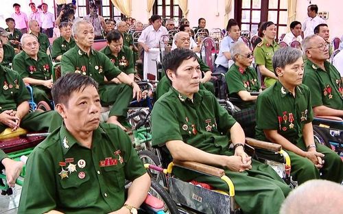 Đề xuất tăng mức chuẩn trợ cấp ưu đãi người có công từ 1/7