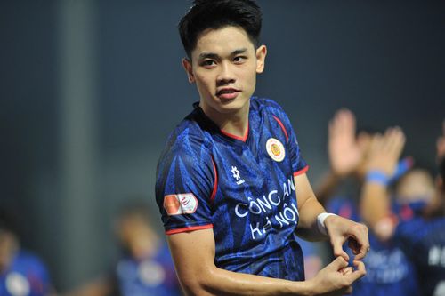 Đình Bắc ghi 8 bàn sau 5 trận gần nhất.