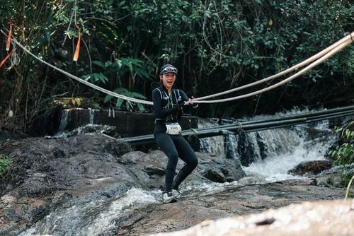 Khả Ngân vốn gắn liền với hình ảnh nghệ sĩ năng động.