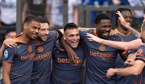 Lautaro Martinez góp phần giúp Inter Milan đánh bại Lazio.