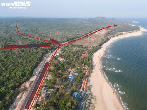 Dự án cao tốc đô thị Hồ Tràm - sân bay Long Thành đang được đề xuất triển khai với chiều dài hơn 42 km, kết nối trực tiếp khu vực Hồ Tràm - Xuyên Mộc với sân bay Long Thành, góp phần tăng cường liên kết vùng và thúc đẩy phát triển kinh tế, du lịch khu vực Đông Nam Bộ.