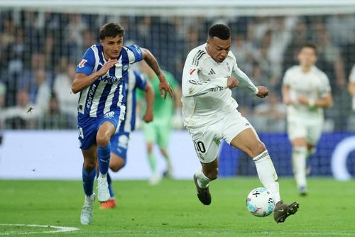 Mbappe vắng mặt trong trận El Clasico.