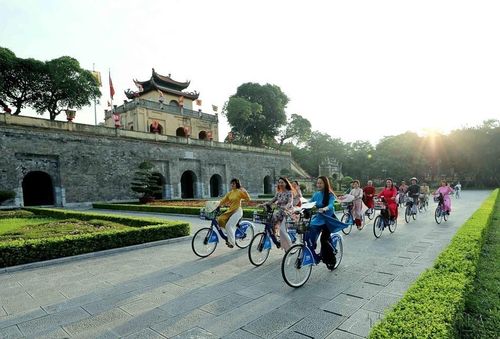 Bảng xếp hạng của nền tảng du lịch GuruWalk vừa công bố Hà Nội và TP Hồ Chí Minh vào Top 100 thành phố hấp dẫn nhất thế giới để khám phá bằng đi bộ năm 2026