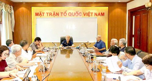 Ủy ban Trung ương MTTQ Việt Nam quy tụ nhiều nhà khoa học, chuyên gia, nhân sĩ trí thức tham gia các hội đồng tư vấn. Ảnh: DIỆP HƯƠNG