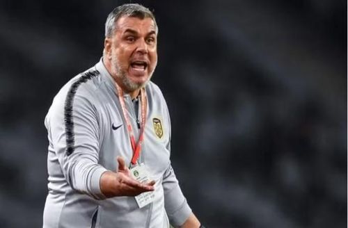HLV Cosmin Olaroiu đánh giá cao tuyển Việt Nam và Hàn Quốc ở Asian Cup 2027. Ảnh: Internet.