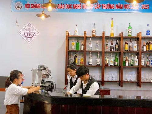 Sinh viên sau khi thực tập sẽ được nhận vào làm việc tại doanh nghiệp.