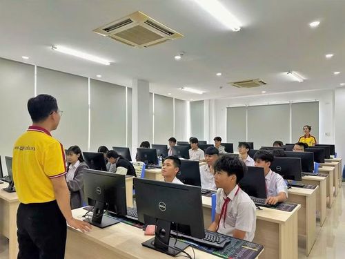 Nhiều hướng đi vẫn rộng mở cho học sinh sau khi tốt nghiệp THCS.