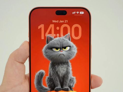 iPhone 18 Pro sẽ được trang bị một Dynamic Island nhỏ hơn đáng kể so với hiện nay và màn hình LTPO+ tiên tiến. Ảnh: AppleInsider