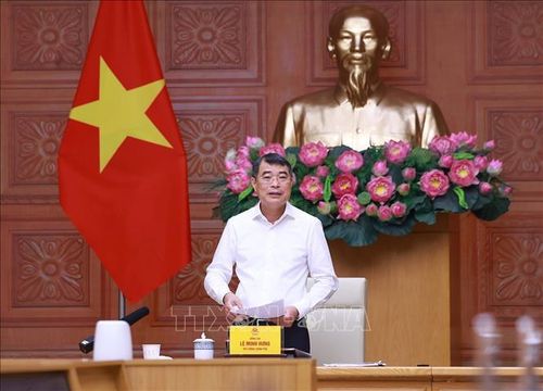 Thủ tướng Lê Minh Hưng chủ trì làm việc với lãnh đạo Bộ Tư pháp. Ảnh: Dương Giang/TTXVN