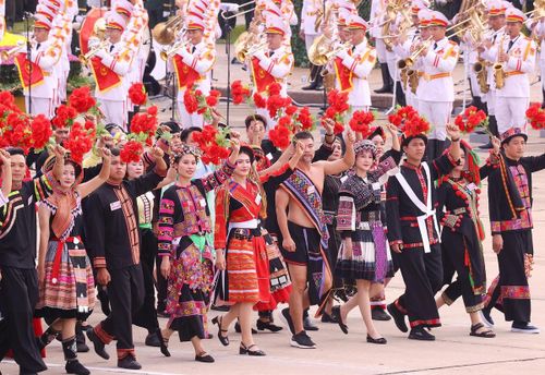 Trong giai đoạn hiện nay, đại đoàn kết không chỉ nhằm mục tiêu vượt qua khó khăn, mà phải hướng tới kiến tạo phát triển. (Ảnh minh họa: VGP)
