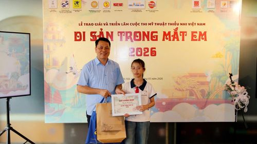 Trao giải "Dấu ấn di sản". Ảnh: VM