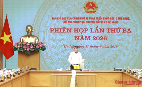 Thủ tướng Chính phủ Lê Minh Hưng phát biểu khai mạc phiên họp.