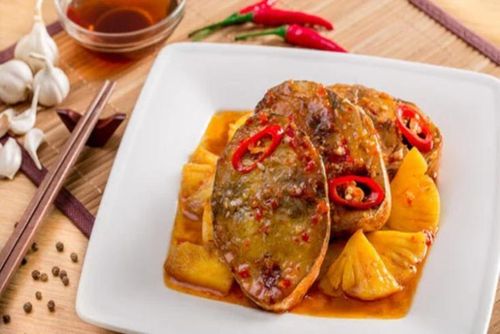 Cá ngừ khó dứa.
