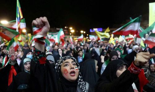 Trong bối cảnh đó, mọi nỗ lực đạt thỏa thuận giữa Tehran và Washington hiện không chỉ là vấn đề ngoại giao quốc tế mà còn là cuộc đấu trí quyền lực bên trong nội bộ Iran.