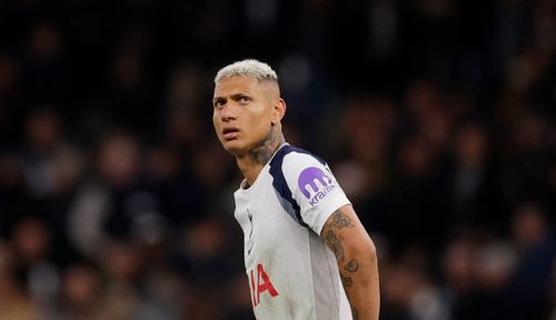 Tottenham chưa thể yên tâm trụ hạng