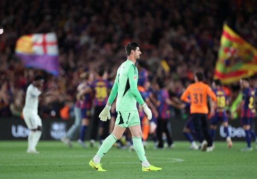 Thất bại trước Barcelona khiến Real Madrid chạm đáy khủng hoảng.