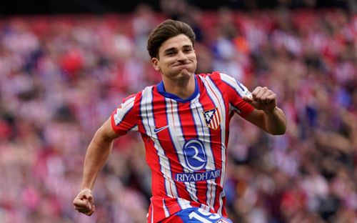 Atletico hét giá Alvarez.